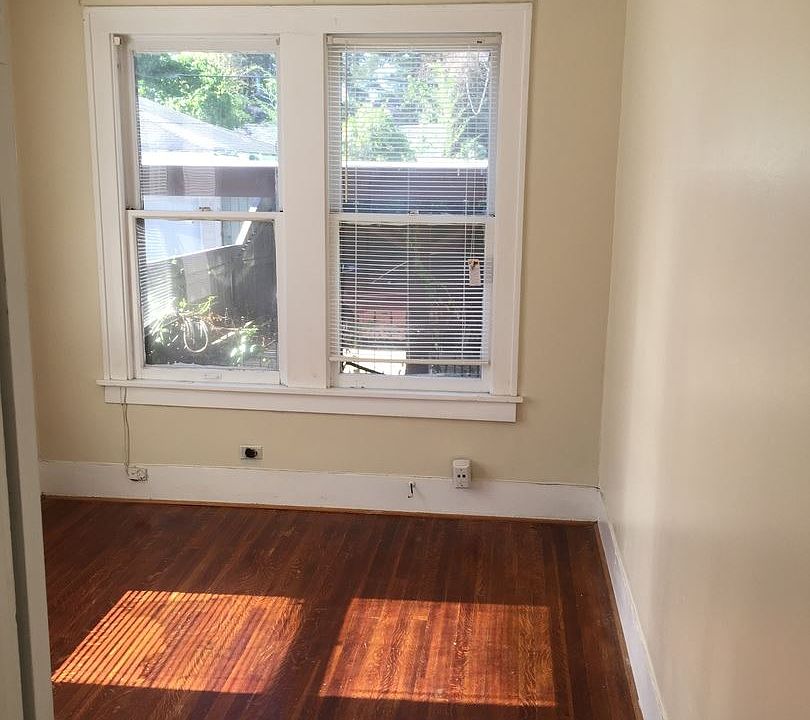 1st image of 643 Ratcliff St