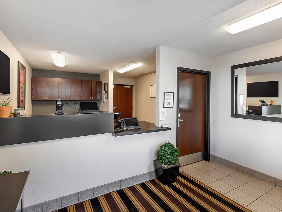 Lobby and Guest Check-in