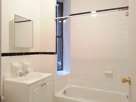 Rented by Portman Realty Corp | media 21