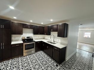 2235 S Bell Ave #1, Chicago, IL 60608