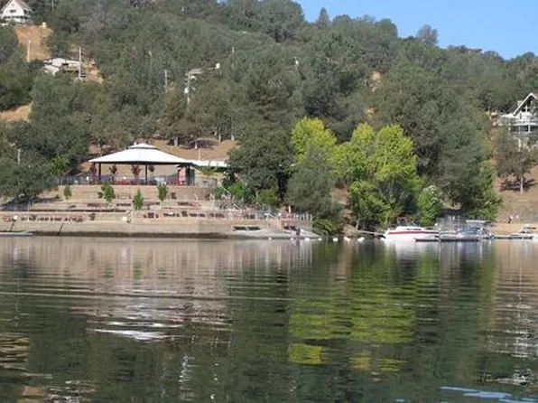 2679 Salmon Ct, Copperopolis, CA 95228