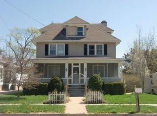 211 S Ottawa St, Earlville, IL 60518