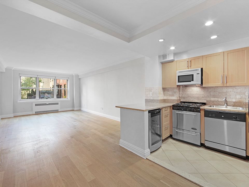 1st image of 41 Park Ave APT 3B