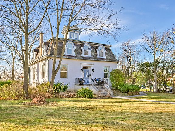 2nd image of 202 Main St N