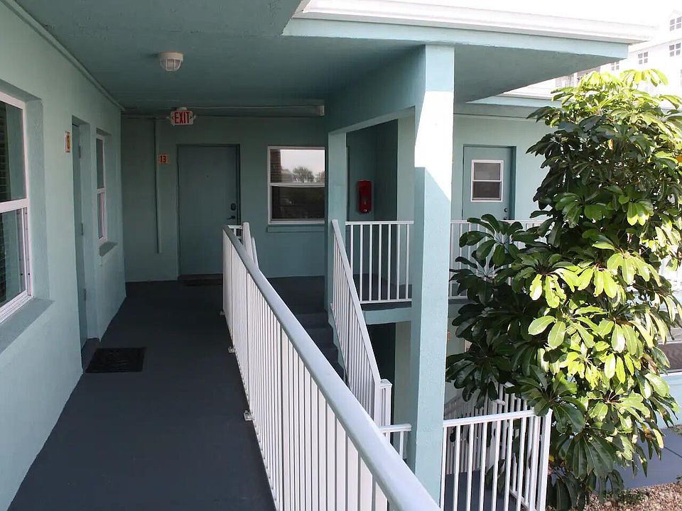 515 Hayes Ave APT 13, Cocoa Beach, FL 32931 | Zillow