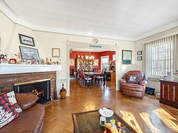 5th image of 3623 Avenue