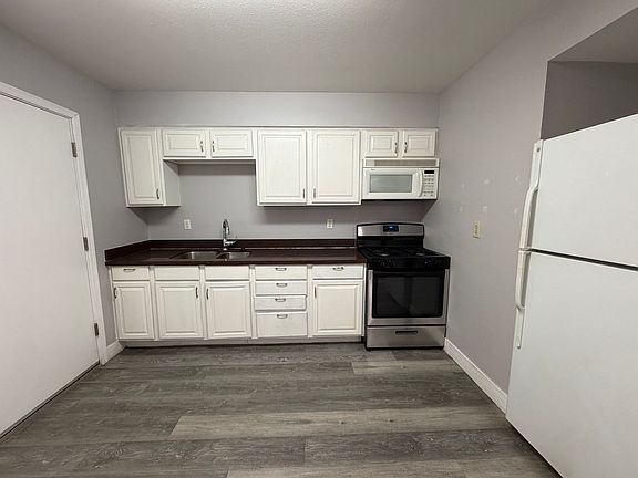 5th image of 1833 E Harvard St #3