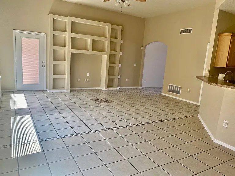 5548 Patagonia Dr — Photo 8
