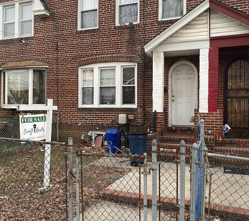 2nd image of 11244 205th St