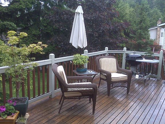 Private deck for sun 