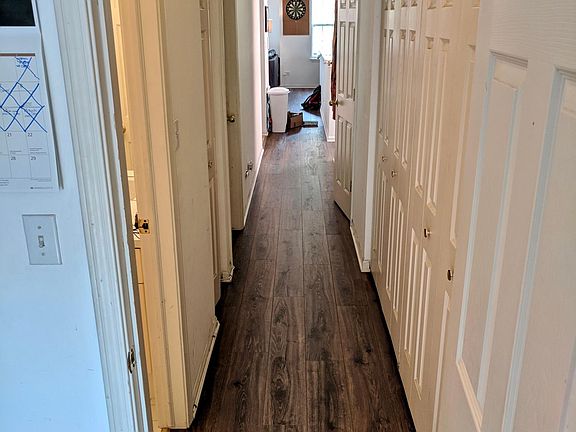 5th image of 1455 N Larrabee St #C
