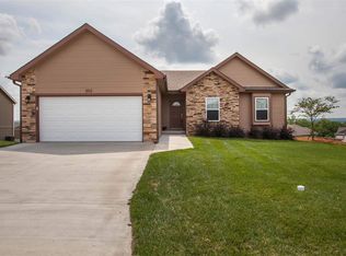202 Kelly Ln, Saint George, KS 66535