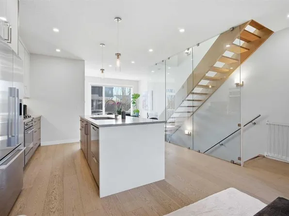 5103 E 6th St SW, Calgary, AB T2V 1J6