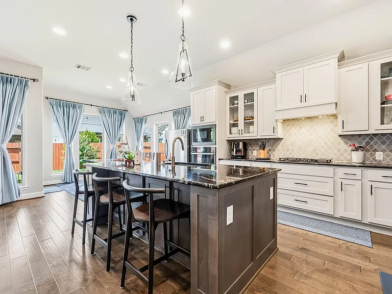 2106 Stargrass Dr — Photo 18