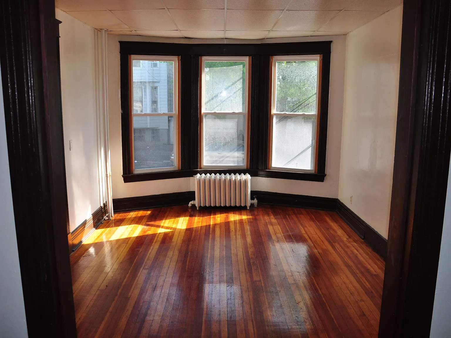3 bed, 900 sqft, $1,850 — Photo 4