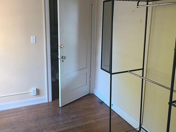 5th image of 4732 22nd Ave NE #3.0