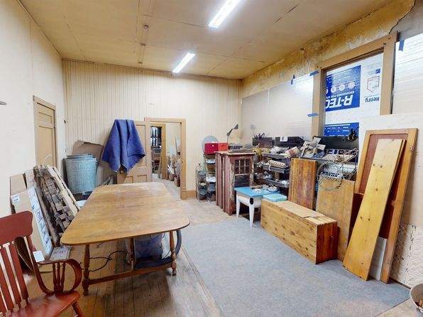 331 Main St, Quinter, KS 67752