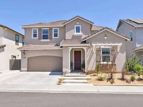 925 Bergenia St, Vacaville, CA 95687