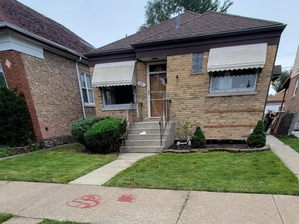 3631 W 70th St, Chicago, IL 60629