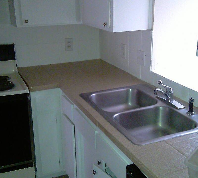 2nd image of 3209 Las Vegas Trl APT 4