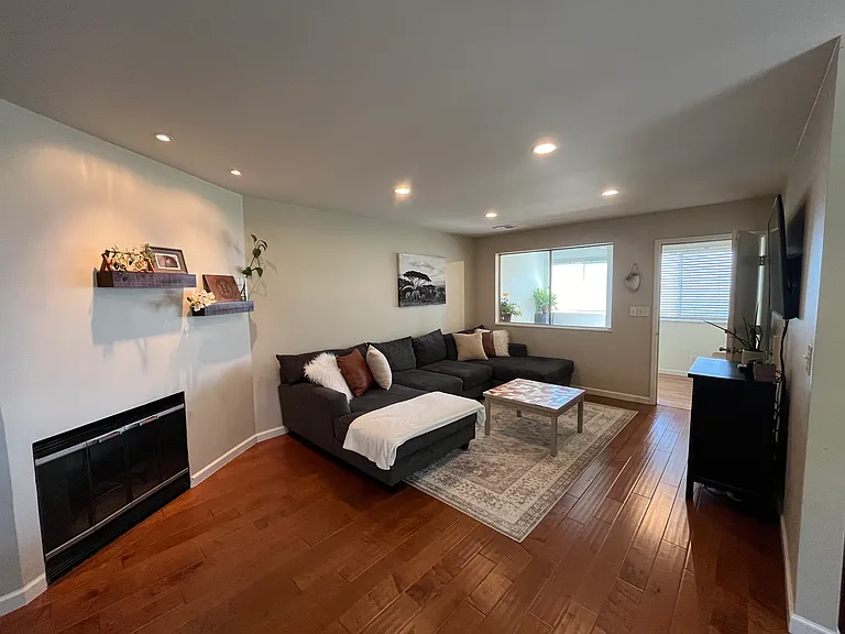 9788 Orangewood Dr — Photo 5