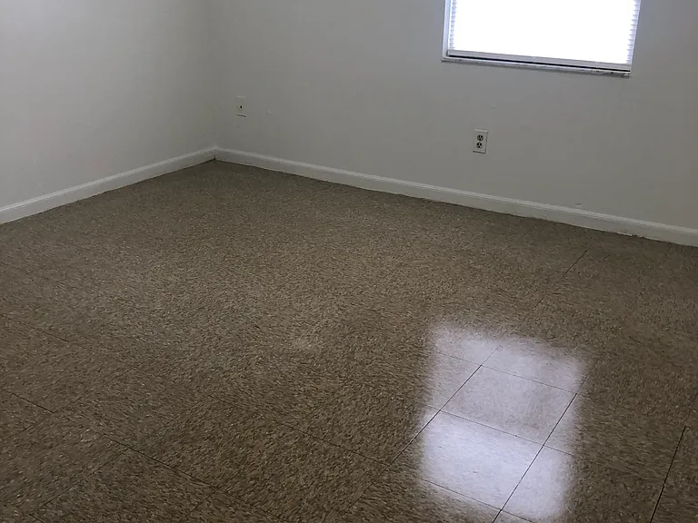 2741 W Beach St #A — Photo 7