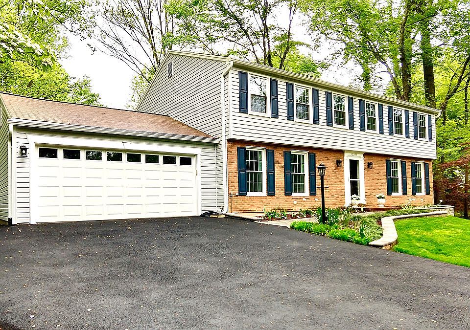 1st image of 12233 Westwood Hills Dr