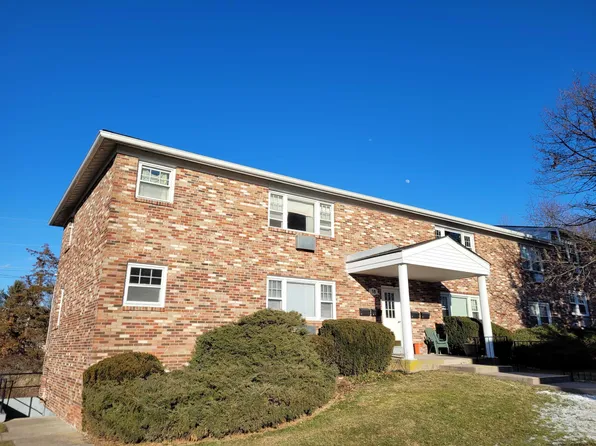 136 N Chestnut Street #16-a, New Paltz, NY 12561