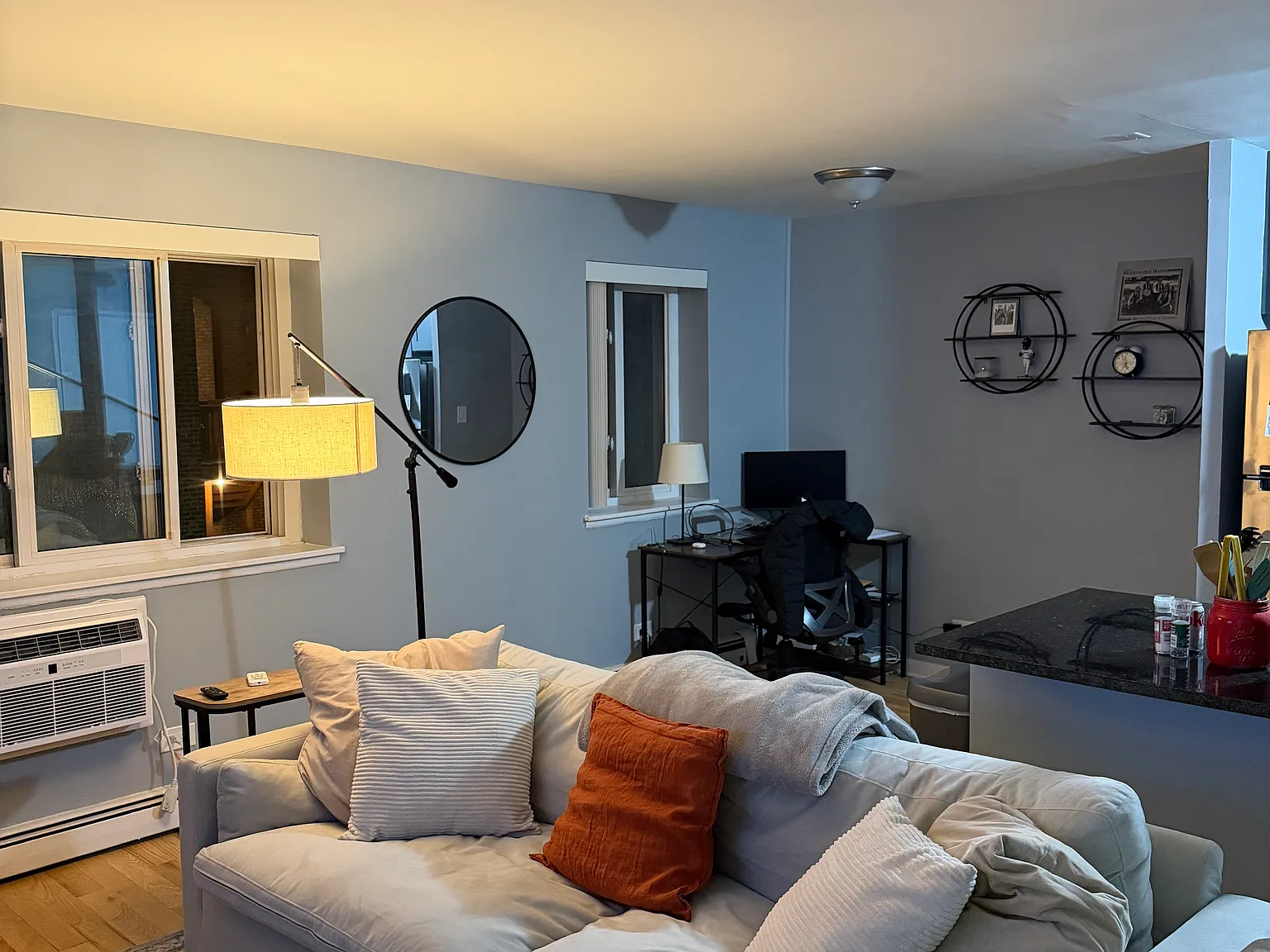 1 bed, 650 sqft, $1,950 — Photo 4