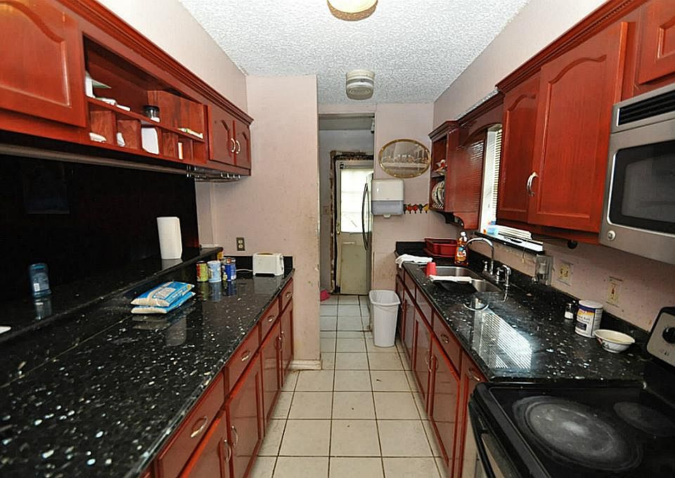 1st image of 13326 Townwood Dr