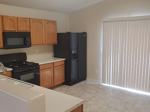 5th image of 5916 Oakton St