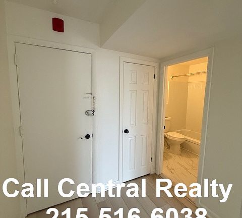 4th image of 2101-2105 Hartel Ave Unit B