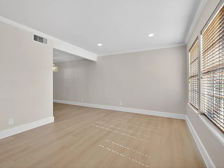 1221 Cedar Post Ln #4D — Photo 4