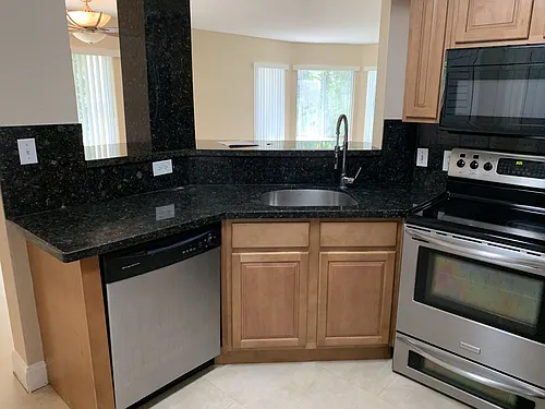 2460 NW 33rd St #1701 Photo 1