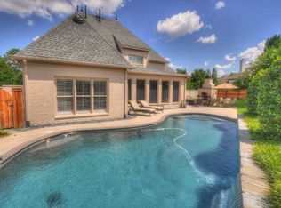 10300 Carnegie Club Dr, Collierville, TN 38017