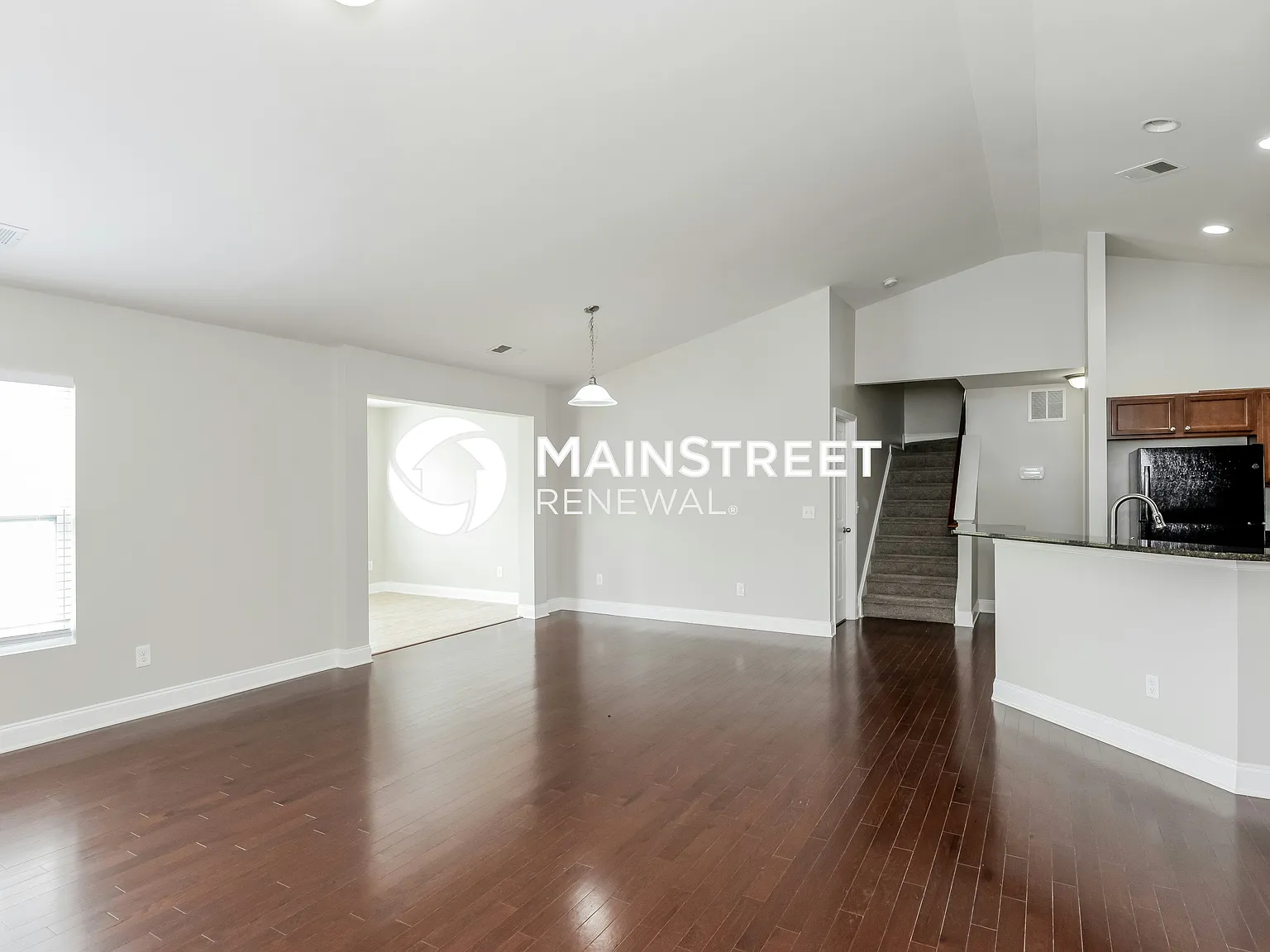11605 Red Knoll Lane — Photo 4