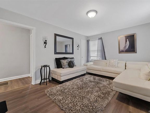 4th image of 1812 Gordon Ave