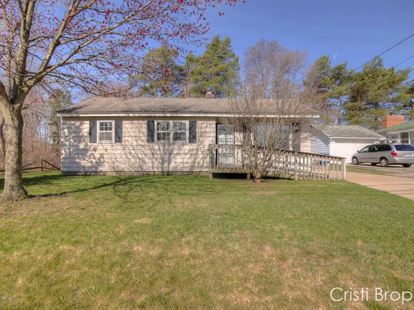 5545 Kalamazoo Ave SE, Kentwood, MI 49508