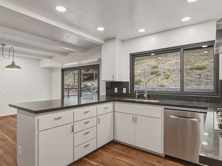 4125 Canada Ct — Photo 9