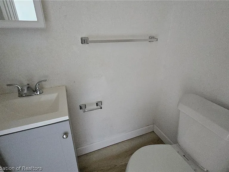 4331 Hudson Blvd — Photo 10