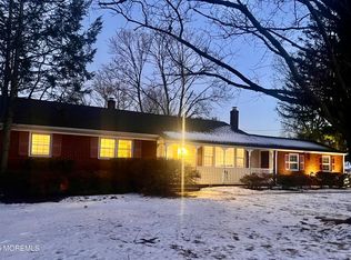 27 Centerville Rd, Holmdel, NJ 07733