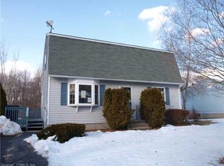 162 Colonial Rd, Plainfield, CT 06374