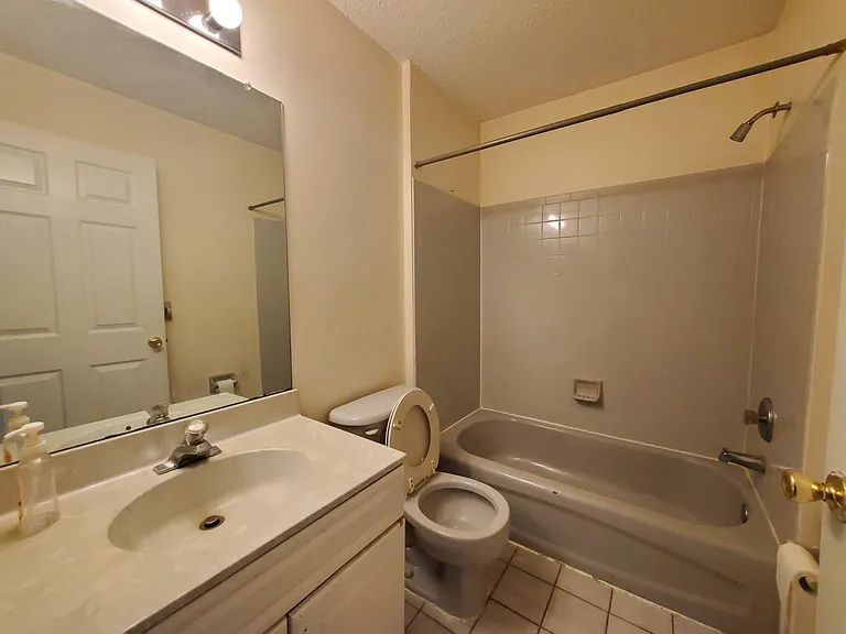 93 Prestwick Way — Photo 14