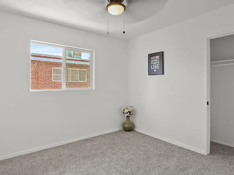 4924 Pikes Peak Dr — Photo 30