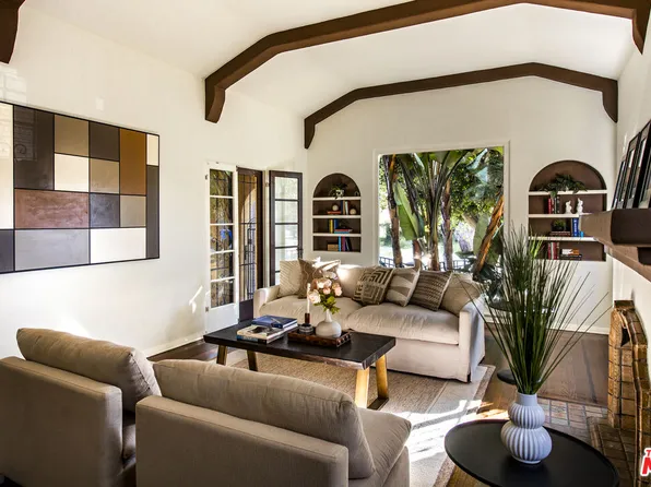 6427 Lindenhurst Ave, Los Angeles, CA 90048