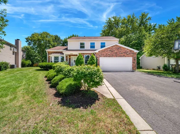 1384 Marble Hill Dr, Lake Zurich, IL 60047