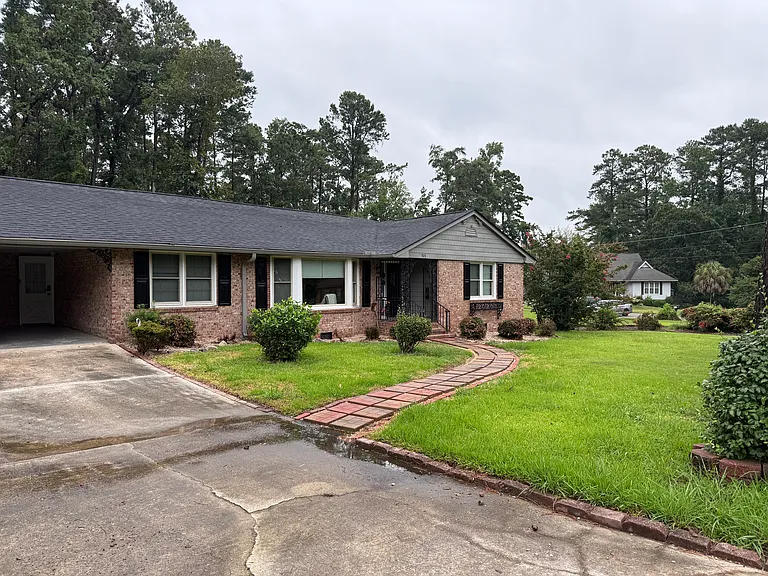 Hillwood Cir — Photo 12