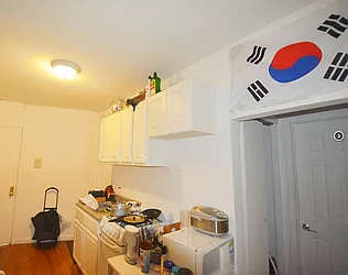 Rented by Mdrn Residential