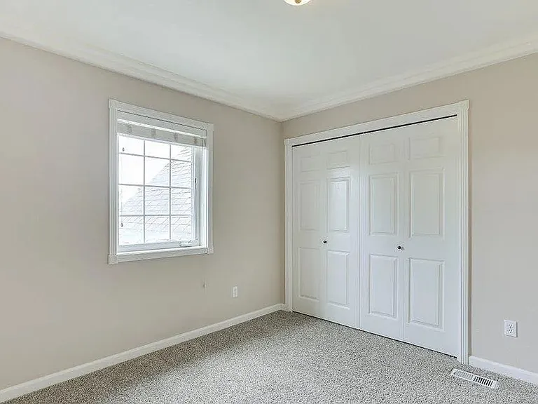 16541 NW Graf St — Photo 26