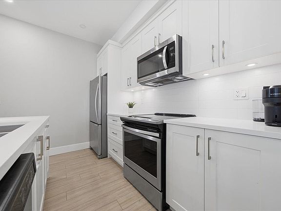 4th image of 22335 McIntosh Ave #506